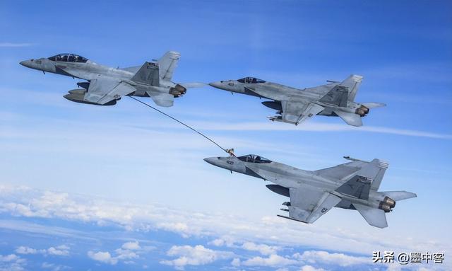 红海激战变乌龙，美军击落自家6700万战机，胡塞武装笑看内讧！