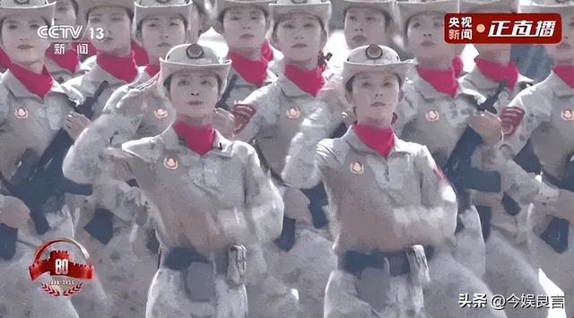 女民兵李思颖阅兵回家后仅半天，又有一个新身份：河北工大研究生