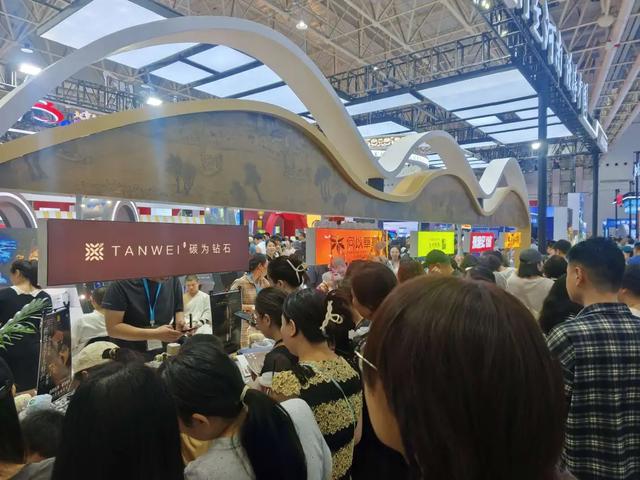 可看、可游、可购！河南馆惊艳亮相2025中国文化旅游产业博览会