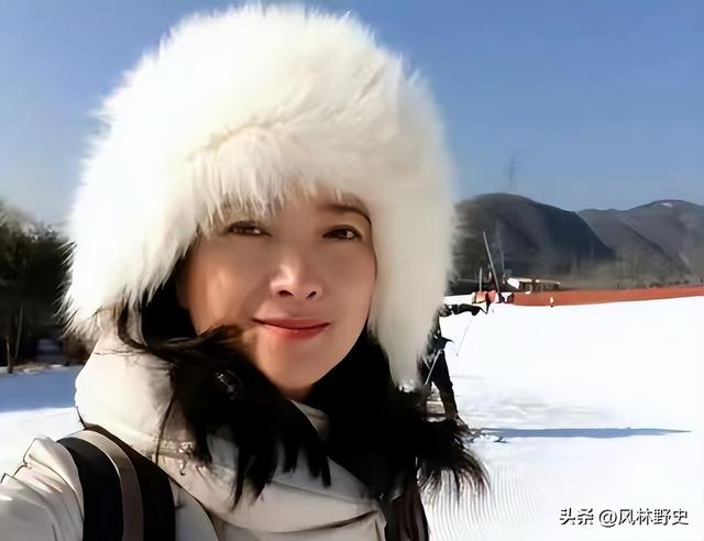 演都不演了！何晴葬礼结束不到24小时，恶心事情发生，还不止一件