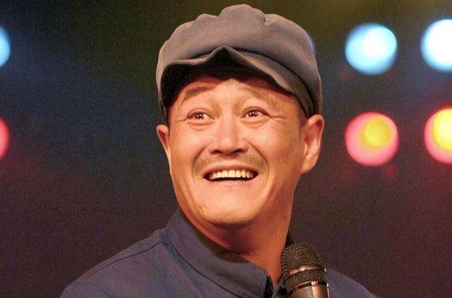 80岁何庆魁不再隐瞒，坦言与赵本山的“真实关系”，宋丹丹说对了