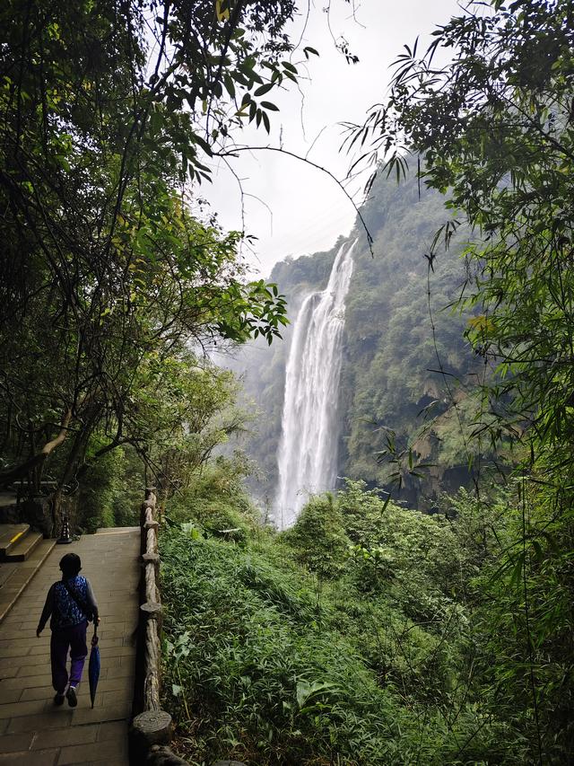 南行漫记：我见过地球上最美丽的一道疤痕，她叫马岭河峡谷