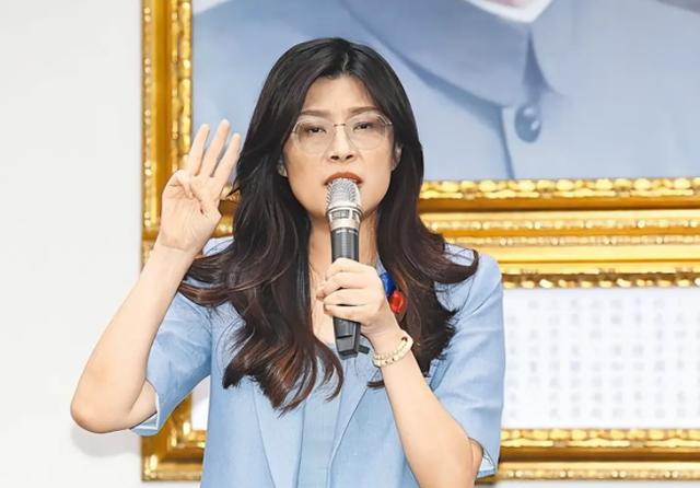 果然不出所料：郑丽文想来北京的消息传遍岛内，民进党送上一句话