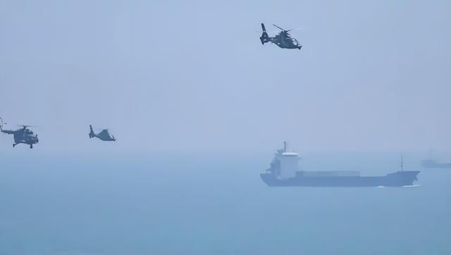 越南继续搞事情？出稀土新规后	，越军舰穿台海，对华示威对美示好