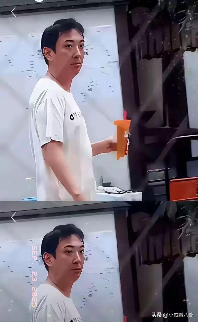 37岁王思聪佝偻着身子过安检，一头红发身形消瘦，模样有些狼狈