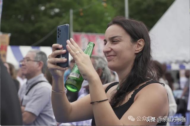 上野熊猫中秋节火热进行时:游客如织,共享佳节