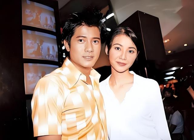 21岁拍三级，30岁被出轨，38岁嫁大佬，如今52岁没孩子也被宠成宝