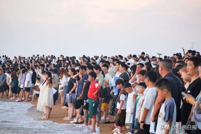 震撼！人山人海既视感！就在日照这里！