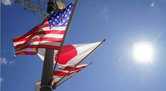 右翼密谋曝光！装“受害者”狂涨防卫预算，一招反制日本认清现实