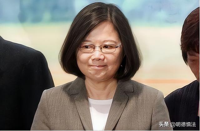 坐稳国民党主席位置，郑丽文摊牌了：两岸不回归和平，其他都免谈