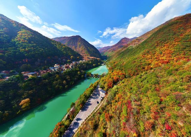 当晚秋遇见官鹅沟……