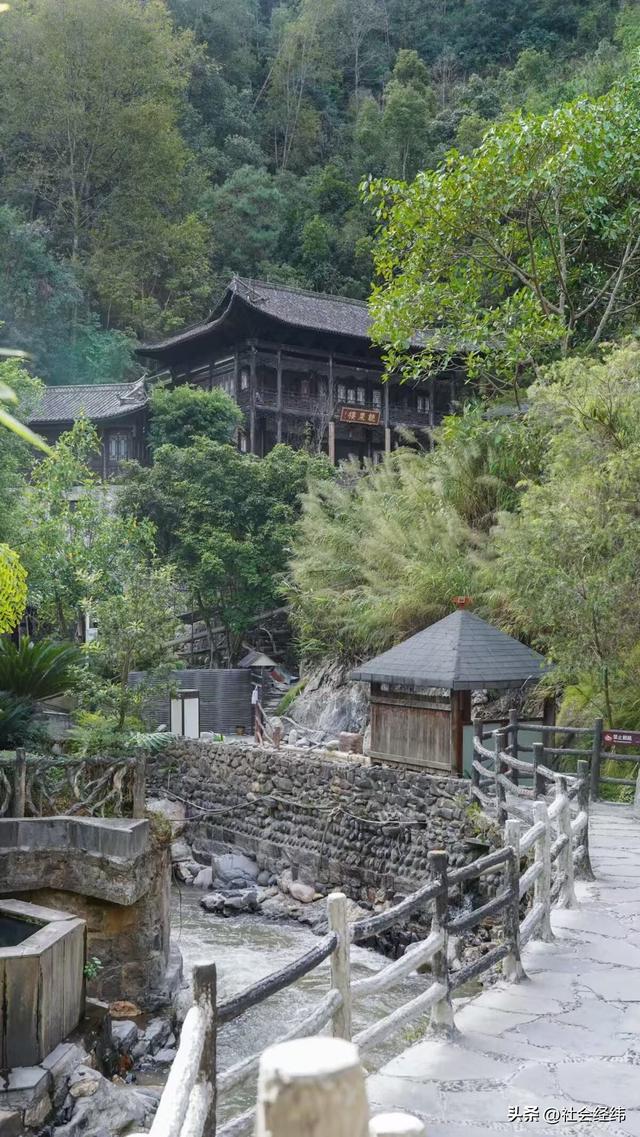 “千古沸腾百孔气”！腾冲热海，诠释国家 5A 火山温泉魅力