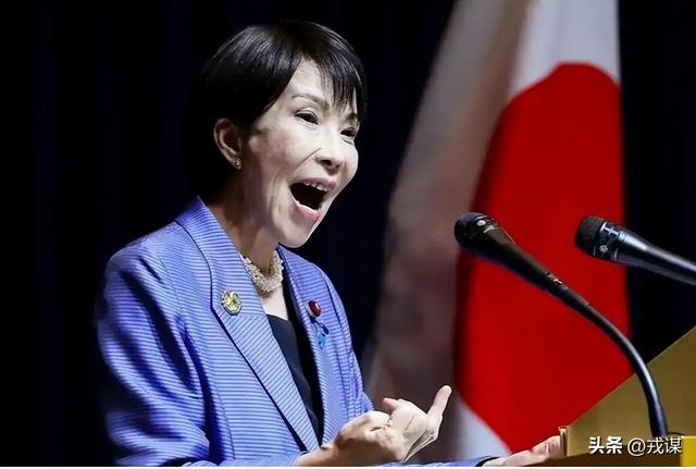 日本红叶季凉透！熊比游客多没人敢去	，再加上得罪中国游客亏到哭