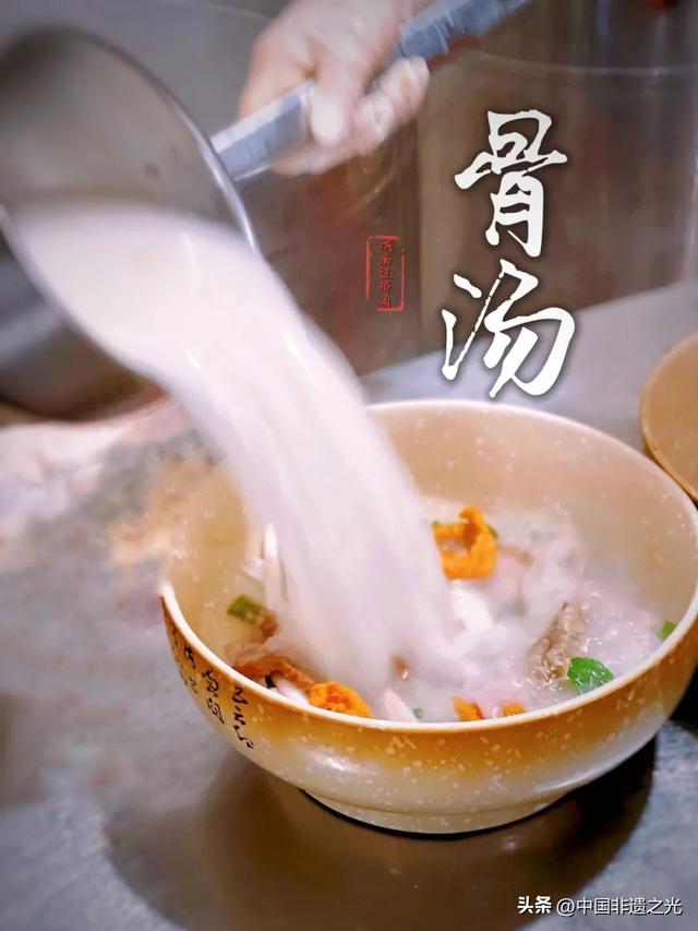 云南建水——千年临安古城 ：中国最后一座活着的古城！