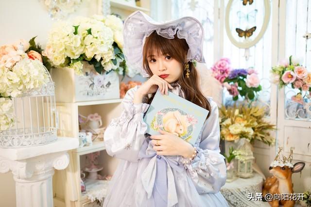 征服女人的反常法则：断联+捂钱袋？真正高手都在做这2件事