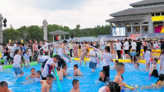 随州夏日文旅—— 创意活动“打擂台” 清凉“水战”搅热市场