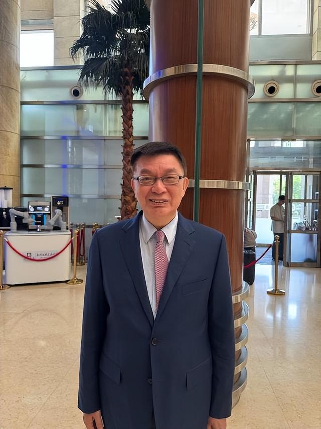台出席93名单曝光，国民党不装了，重量级人物已抵京，无视赖清德