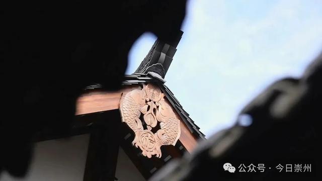 来正东街，尝枇杷茶煮的五花肉......