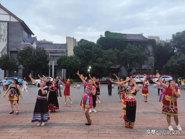 国庆充电选昆明丨超500项活动嗨玩不重样，一起买买鲜花看看云
