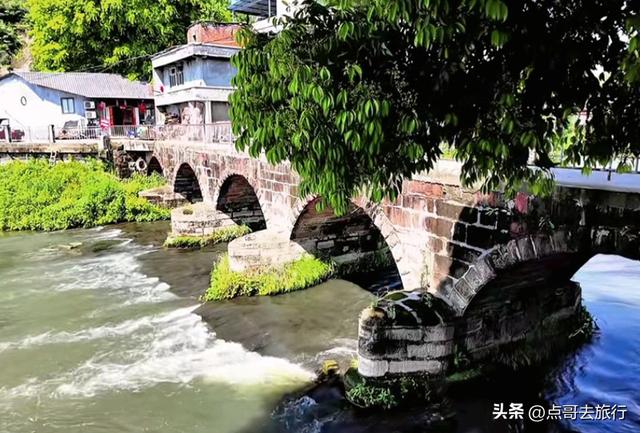 成都府河边，最低调的古场镇，停留在70年前，地铁公交车直达！