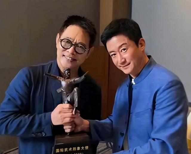 "一夜回春"真相大白1个月	，小动作不断的李连杰，真实处境藏不住