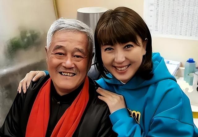 被资本抛弃，或将面临巨额赔款，闫学晶“哭穷	”的反噬，才刚开始