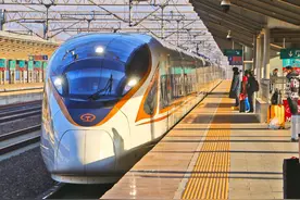 高铁和动车有啥不同？坐了这么久，该分清楚了图片