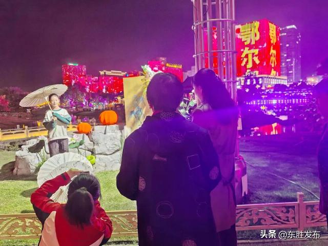 人气爆棚！假期首日东胜这里嗨翻天！