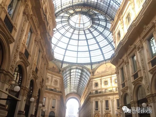 在时间的流逝里，在淡去的记忆中，总有一些模糊的东西清晰起来