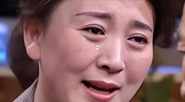 “后坐力”太大！闫学晶又被爆出猛料	，她和儿子已经一个也跑不了