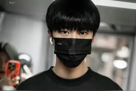 从“资源咖”到“真实力”？范丞丞的娱乐圈逆袭之路图片