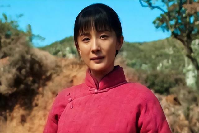 条件不符别演农村女人！全程苦瓜脸，老戏骨也带不动这个"戏混子"