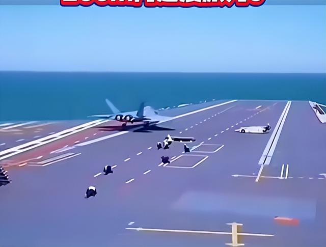 美国航母被甩开？央视公布罕见画面！福建舰“0帧”急停	、2秒起飞