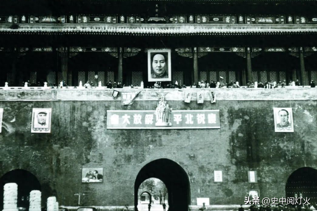为何天安门不悬挂毛主席的照片，反倒要挂主席的画像？