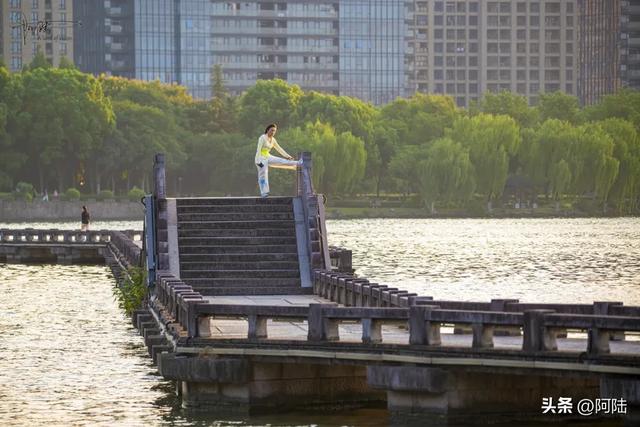 瓜渚湖畔优雅恬静、风光秀美，不知不觉间竟成了绍兴最宜居的地方