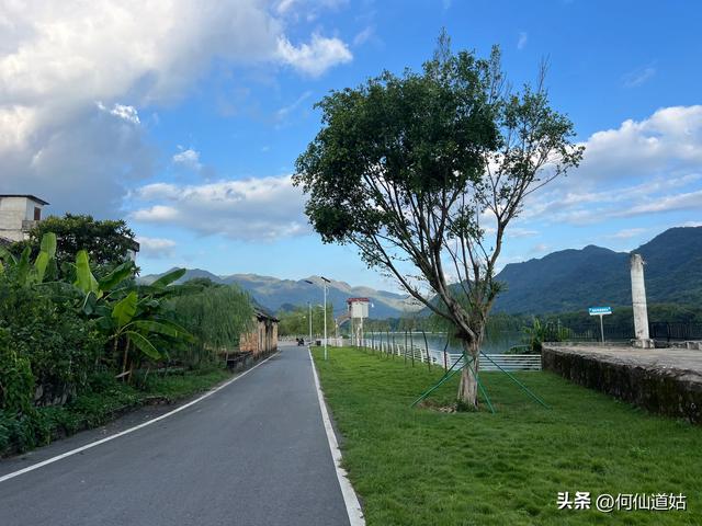 青莲镇，广东的“小三峡”