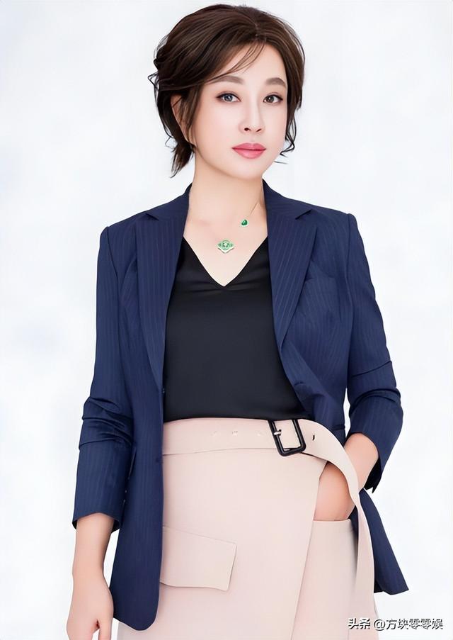 钱再多有什么用？75岁的“风流妖精”刘晓庆，已经走上另一条道路
