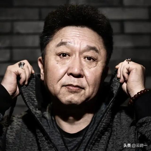 不查不知道一查吓一跳，坐拥北京60亩马场的于谦，私下到底有多壕