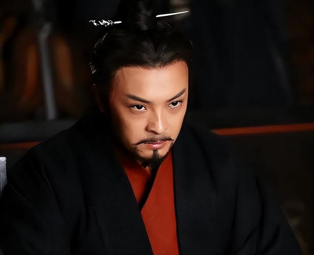 明明演技一般，却被捧成“老戏骨”，这12位演员终于现出原型了？