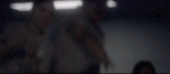 替夫入狱，监狱血战，全港最漂亮的几个女人都救不了她