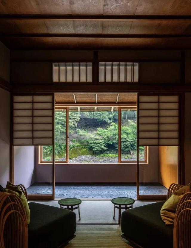 MeMeet酒店|秋色限定,枫叶与山景中的隐世酒店