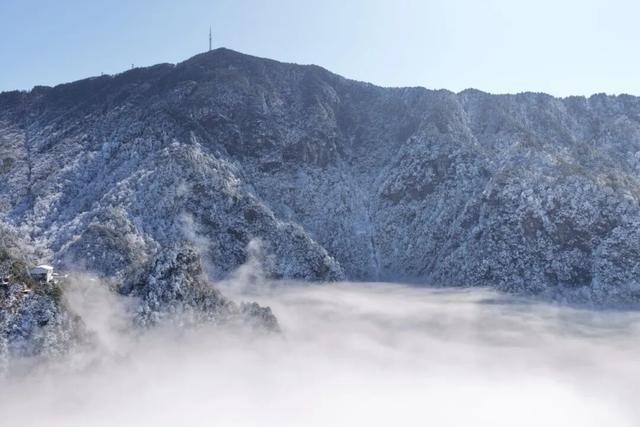 闯入云端仙境！明月山雪后云海真的太美了！