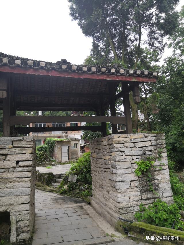 环城贵阳花溪苗王坡越野大环线之青岩段达夯翁拢“冈仁波齐”风景