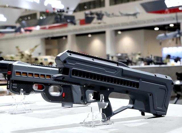 日本发布电磁炮后叫嚣“击沉福建舰”，我们的电磁炮进度如何