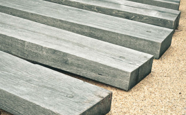 火车铁轨都换成混凝土枕木了，为何武汉长江大桥还在用木质轨枕？