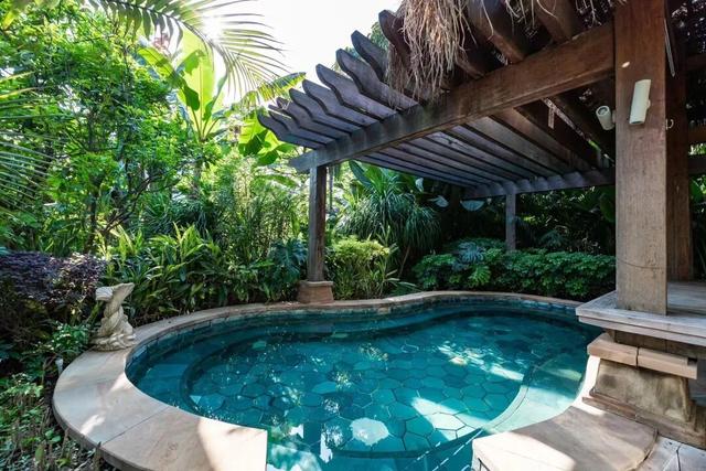 秋日升温计划丨泡在南岸，把深秋泡暖！