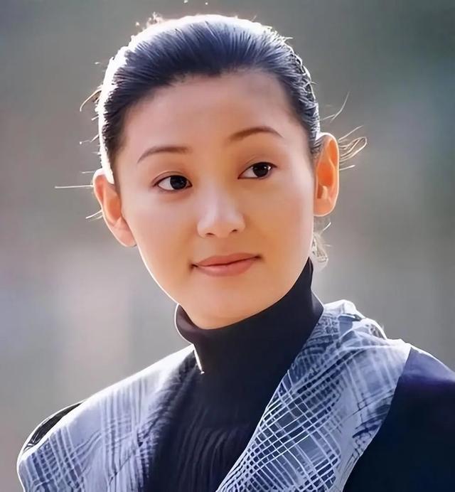冯小刚：年轻时管不住下半身，如今让18岁的养女买了单，他后悔吗