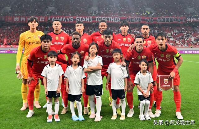 五星体育直播海港VS大连！锁死加布瘫痪一半 4号+马马杜出场有胜算