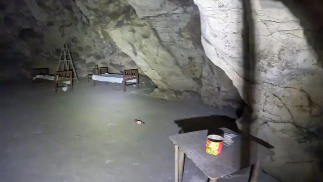 重庆歌乐山发现神秘山洞，竟是抗战时期的秘密金库，内部结构复杂