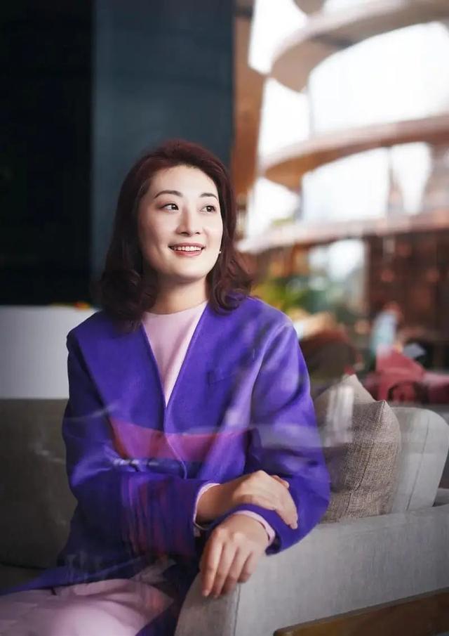 宗馥莉不再隐忍！发言回应公司争议，宗庆后最担心的事还是发生了